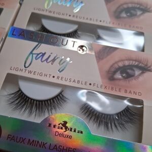 Italia Deluxe Faux Mink Lashes - Black 8 Pairs